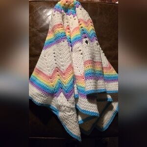 Handmade Vintage Crochet Baby Blanket with Rainbow Chevron 32x32